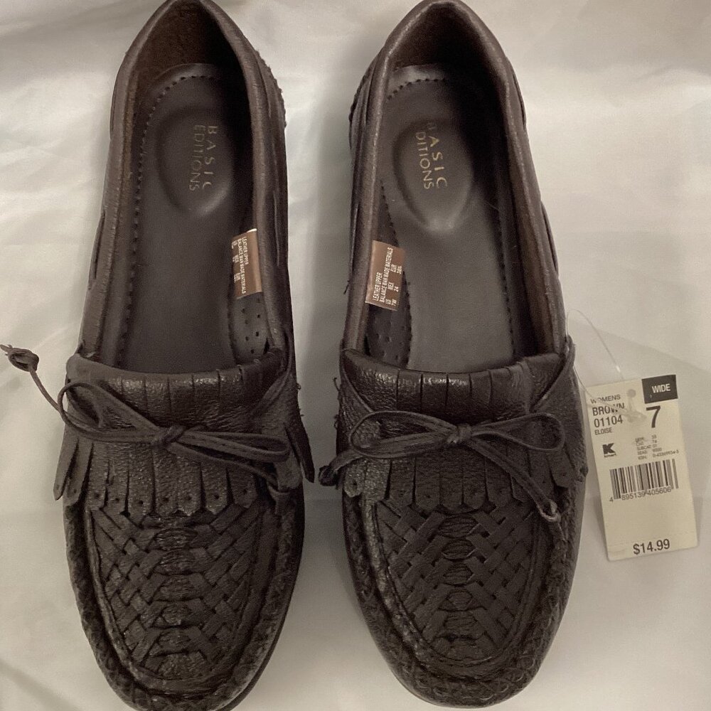 Basic Editions Women's Eloise Leather Wide Width Moccasin Brown Size 7